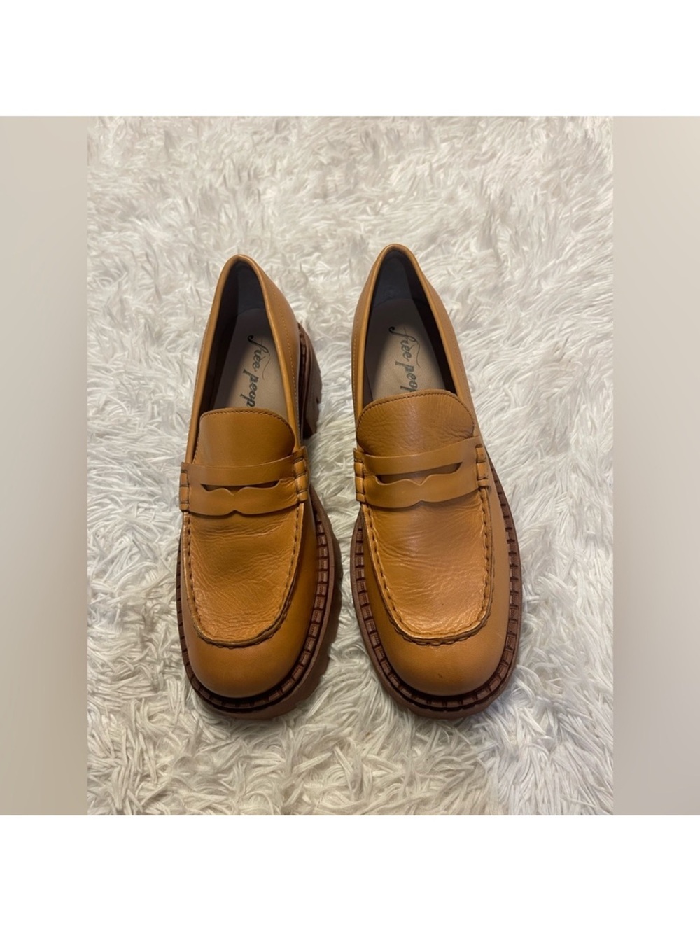 Free People Chunky Lug Sole Tan Leather Penny Loafers 39.5 9.5 - Picture 5 of 15